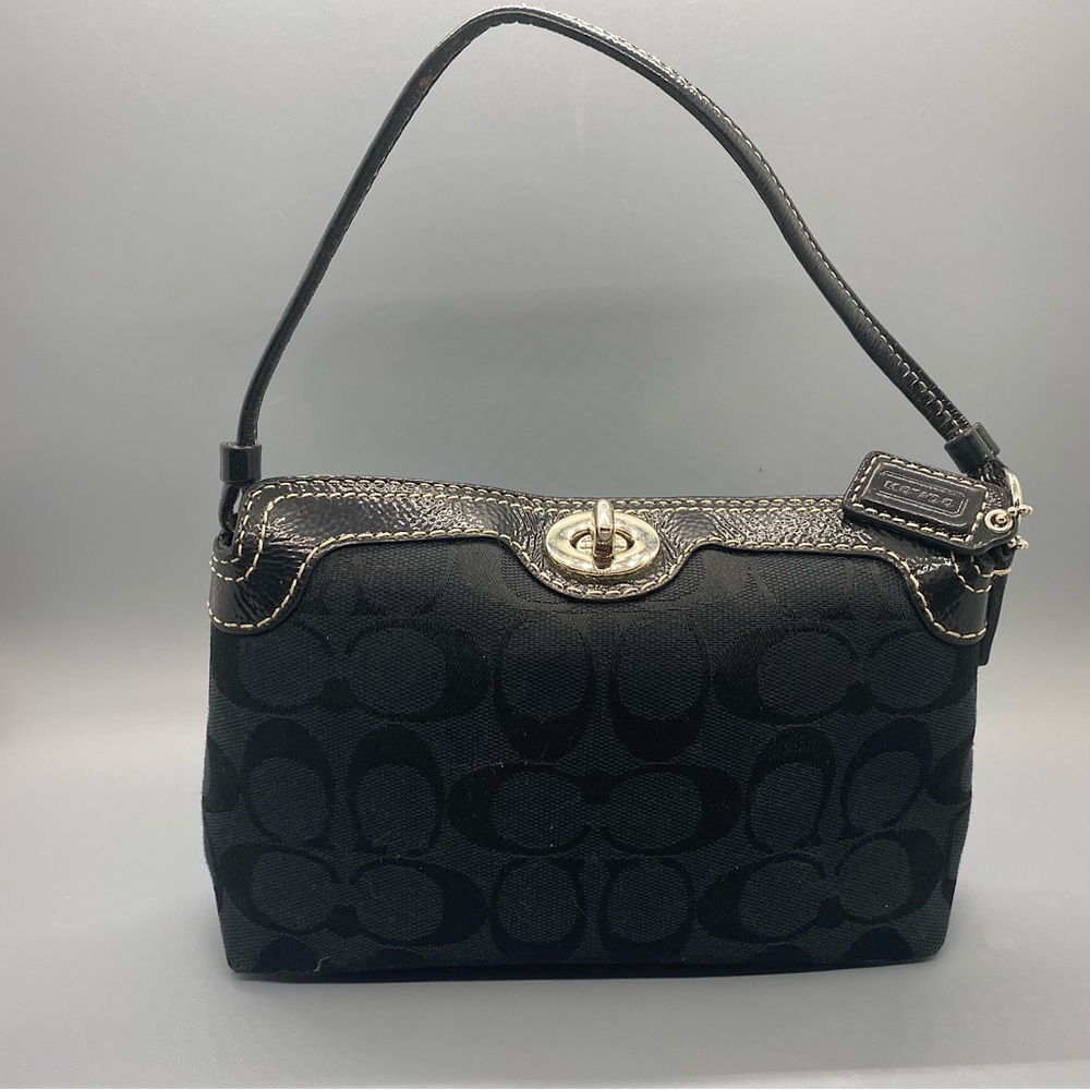 Women’s Vintage COACH Handbag Leather & Cloth. Wristlet Size.
